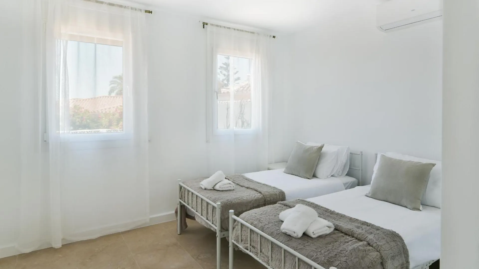 Dream Beach-Side Villa With Sea Views & Close To Golf El Faro